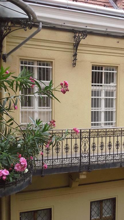 Apartament In *