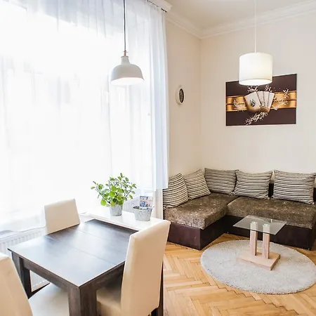 All In Apartman Budapest Room photo